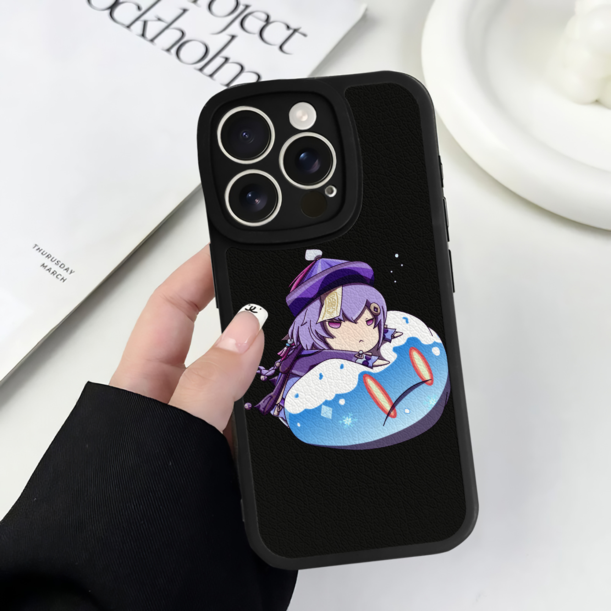 げんし神 七七 なな  genshin Nana 【iPhone 16シリーズ対応】シリコンスマホケース（レザー調） 材質：シリコン